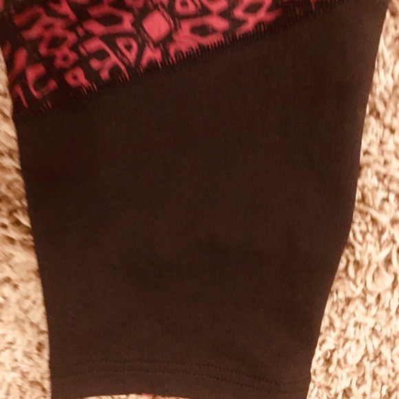 SOLD💎PUMA CAPRI DRIFIT LEGGING W/POCKET SM💎 - Picture 2 of 8